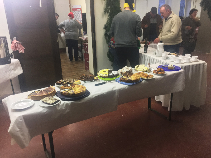 Scheunen-Advent: Kuchen für das leibliche Wohl