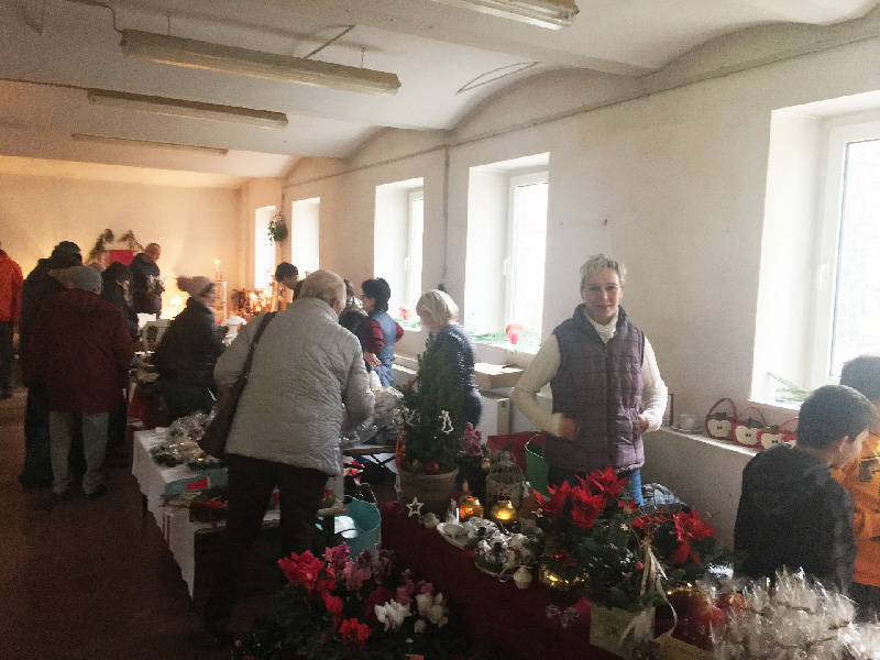 Scheunen-Advent: An den Ständen herrscht Betrieb