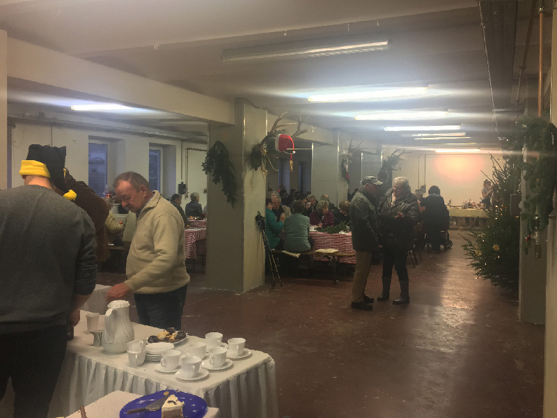 Scheunen-Advent: Kleiner Weihnachtsmarkt in der Schlossscheune