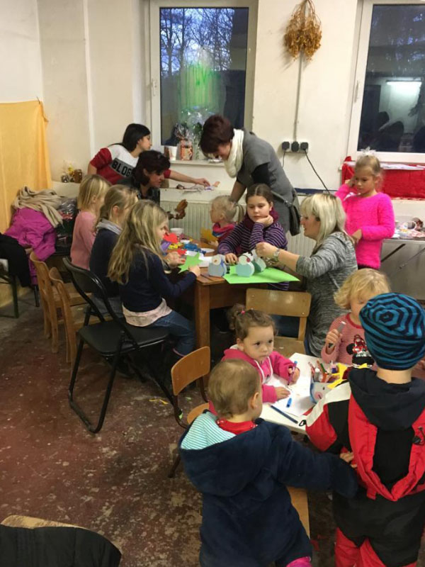 Scheunen-Advent: Kuchen für das leibliche Wohl